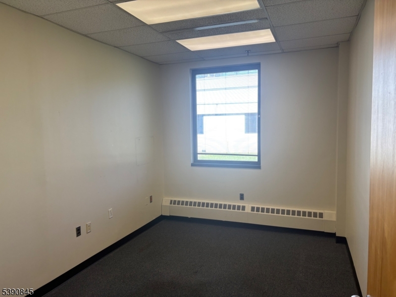 Bridgewater Twp., New Jersey 08807, United States, ,Residential,Active,231656