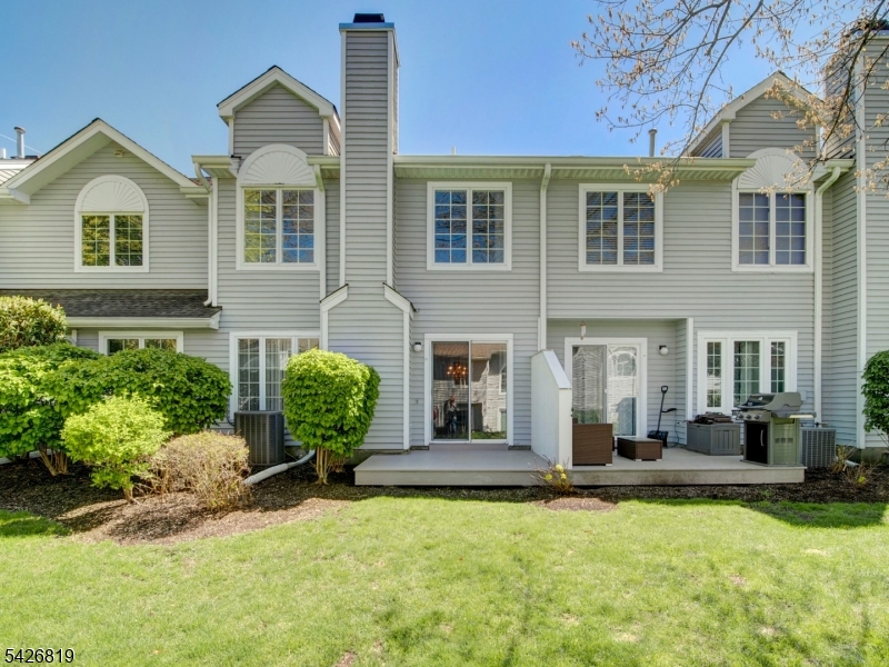 Montville Chase - Residential