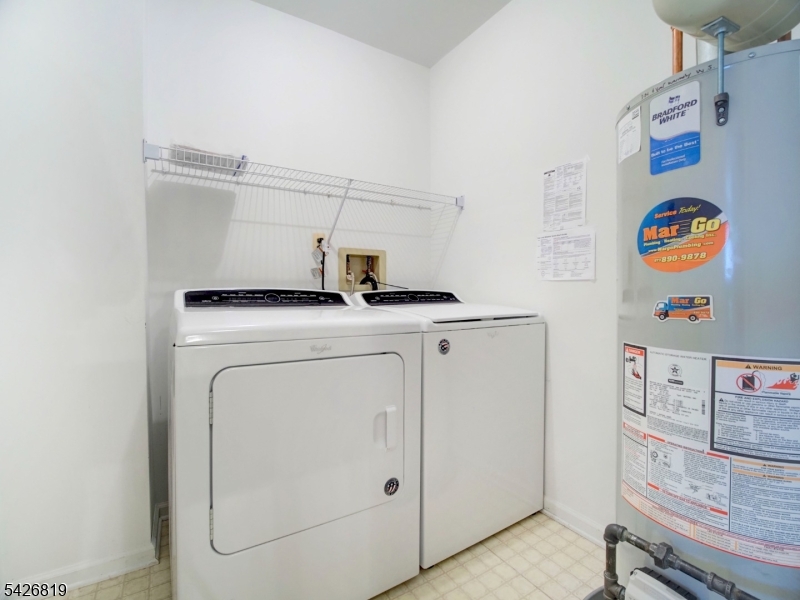 Montville Chase - Residential