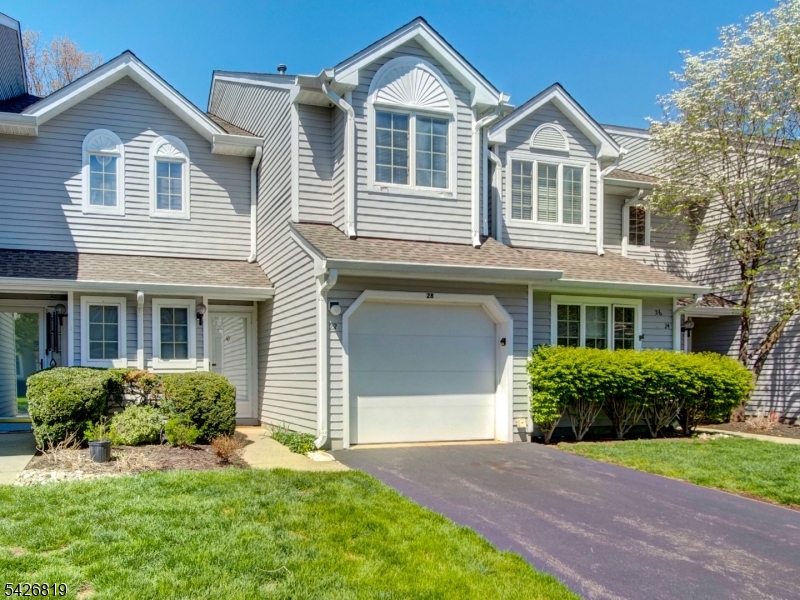 Montville Chase - Residential
