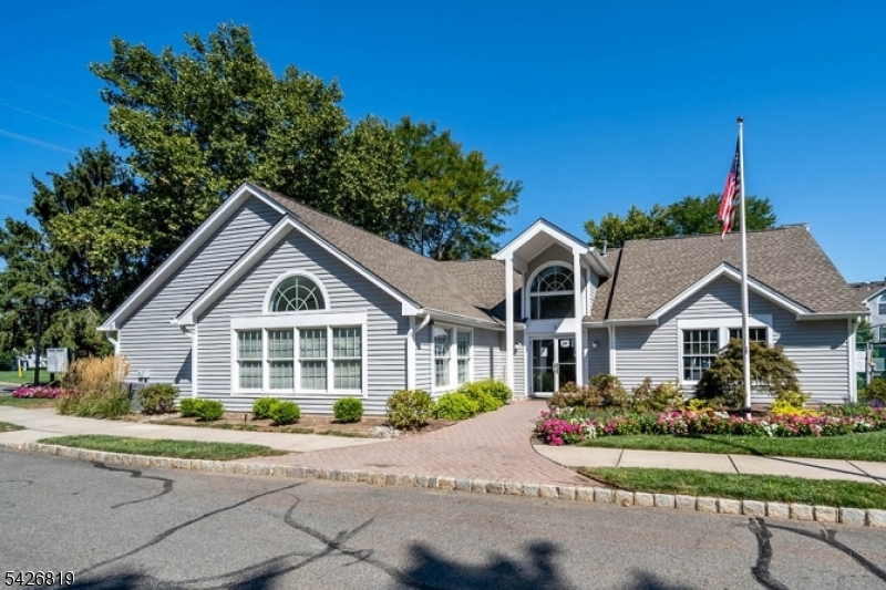 Montville Chase - Residential