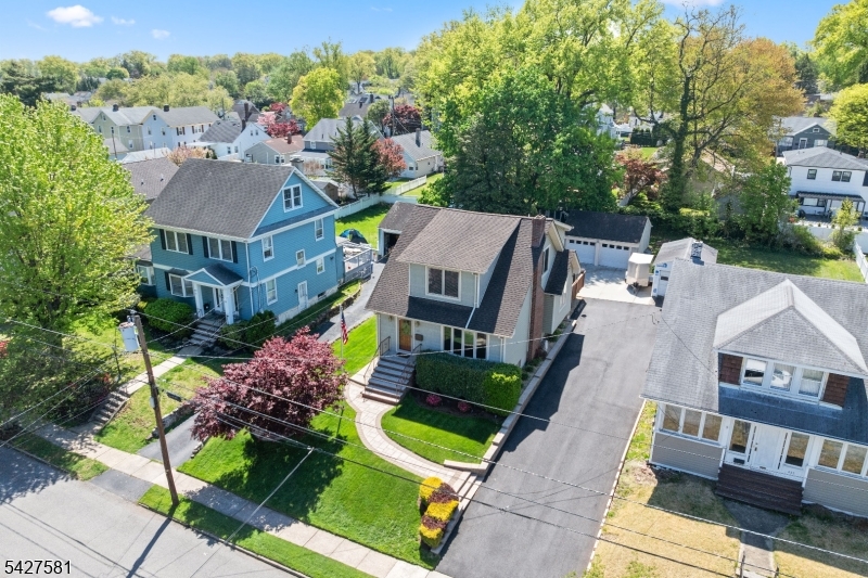 South Side or 400 Block - Residential