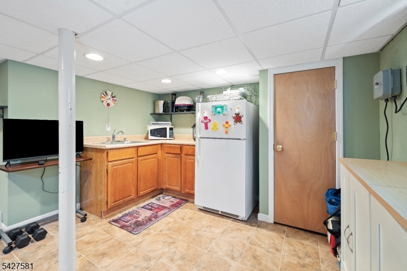 South Side or 400 Block - Residential