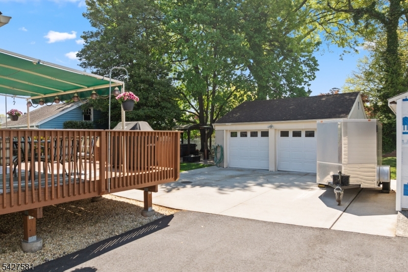 South Side or 400 Block - Residential
