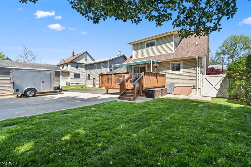 South Side or 400 Block - Residential