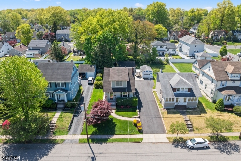 South Side or 400 Block - Residential