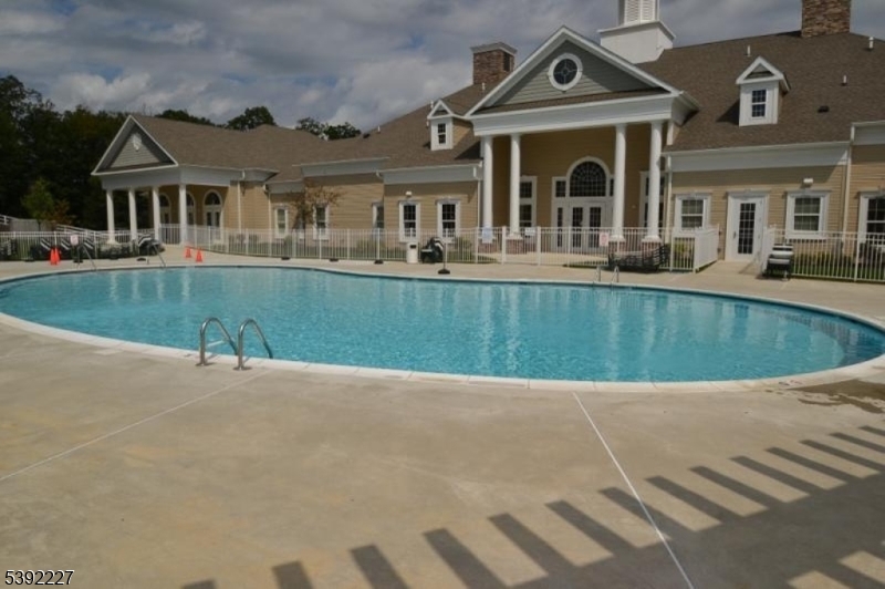 GREENBRIAR FOX RIDGE - Residential