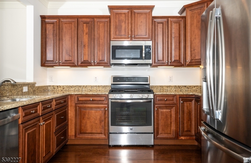 GREENBRIAR FOX RIDGE - Residential