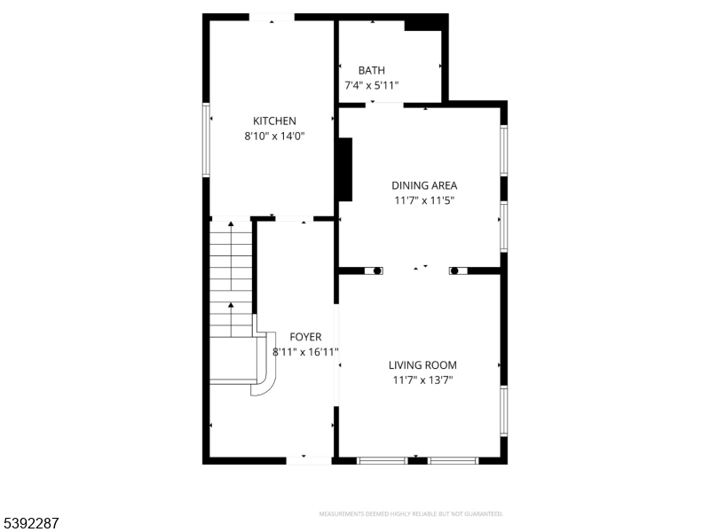 Main image without alt text