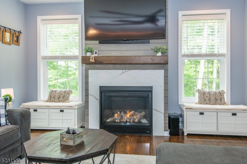 Schooleys Mtn - Residential