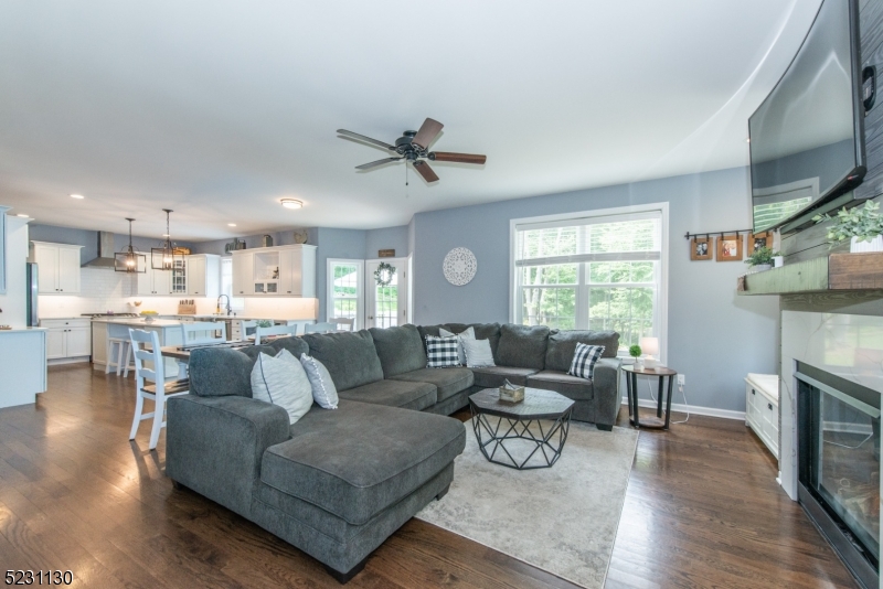 Schooleys Mtn - Residential