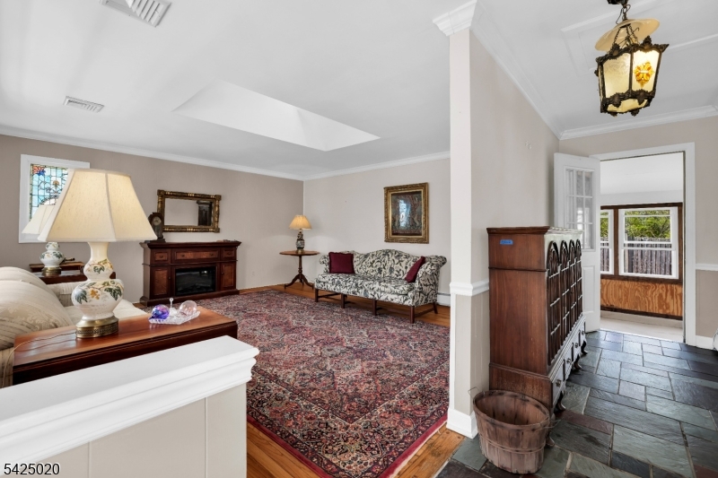 Pompton Plains - Residential