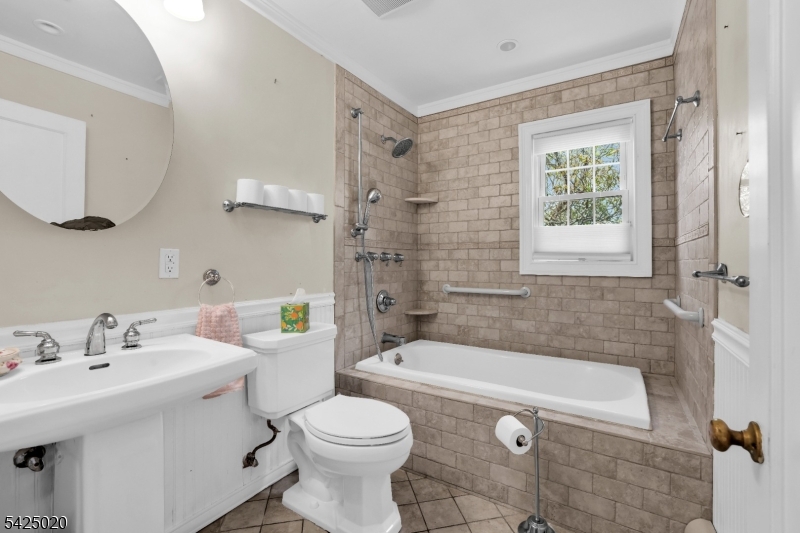 Pompton Plains - Residential