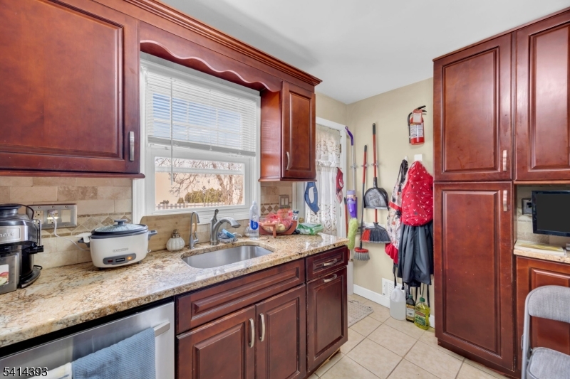 Putnam Ridge - Residential