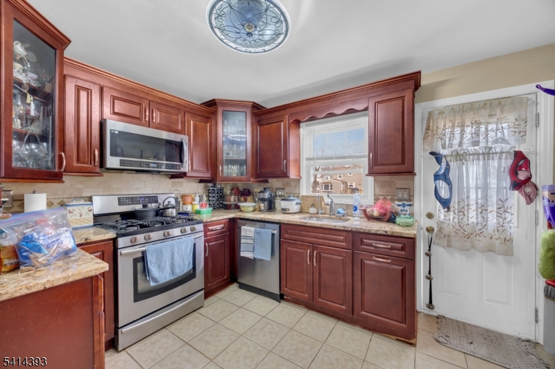 Putnam Ridge - Residential