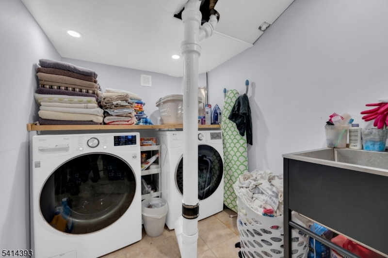 Putnam Ridge - Residential