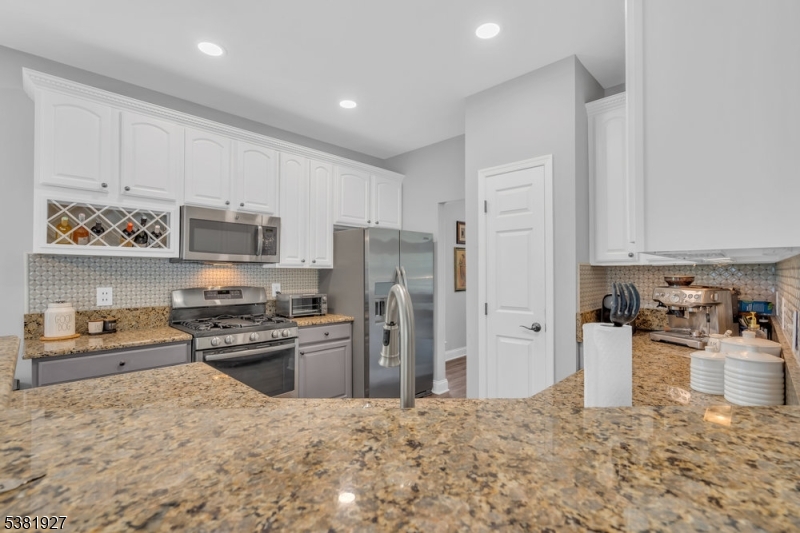 Wellington Manor - Residential