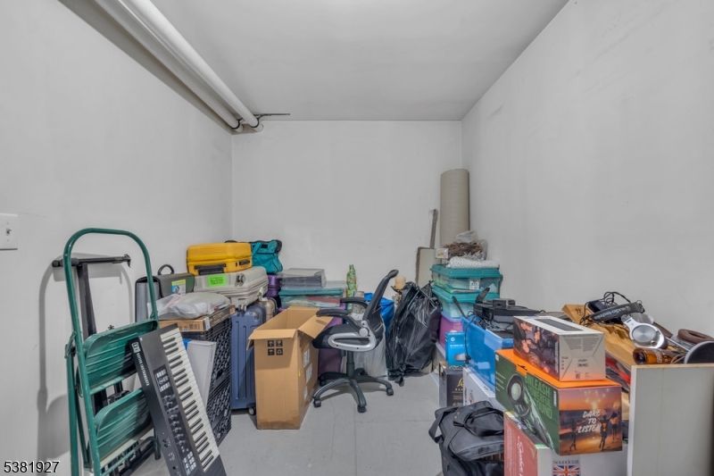 Wellington Manor - Residential