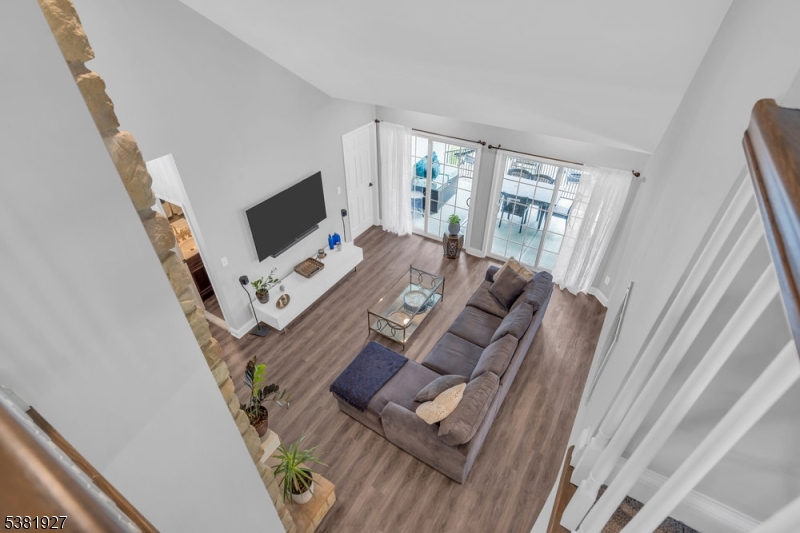 Wellington Manor - Residential