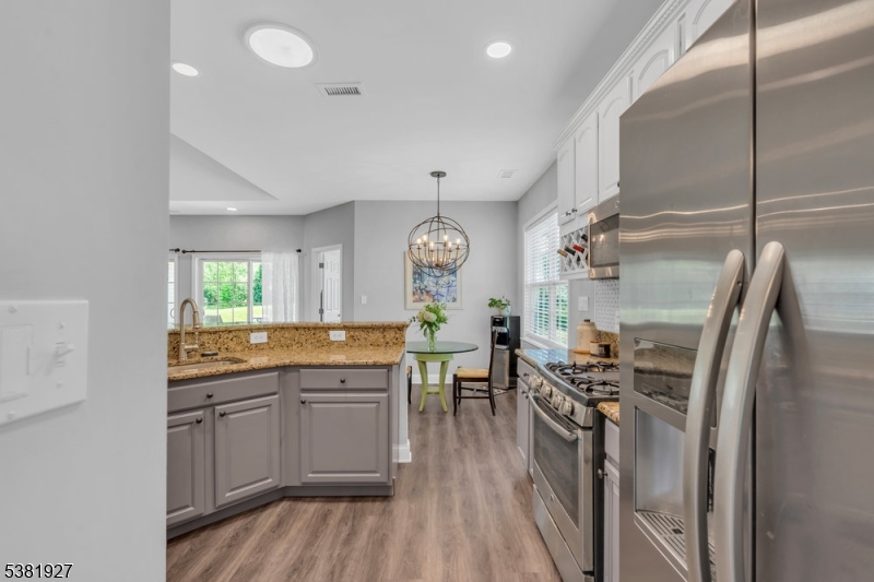 Wellington Manor - Residential