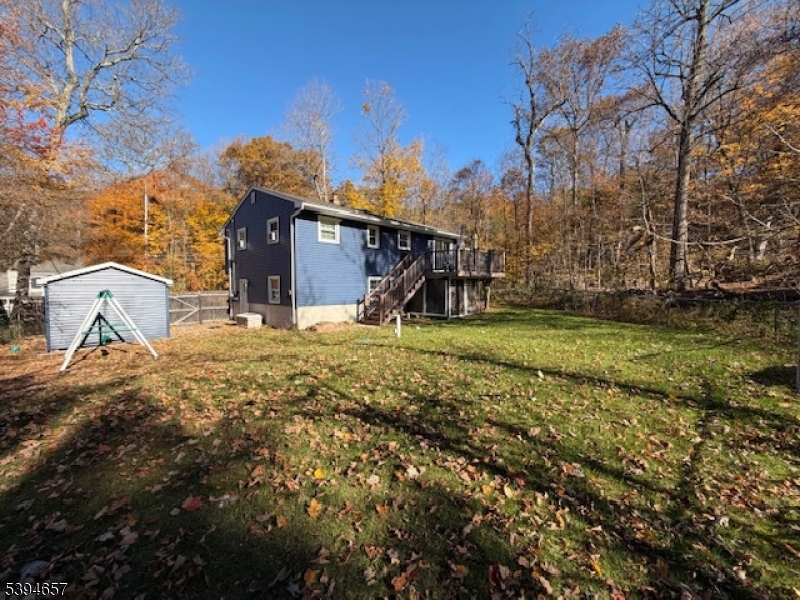 Barry Lakes - Residential