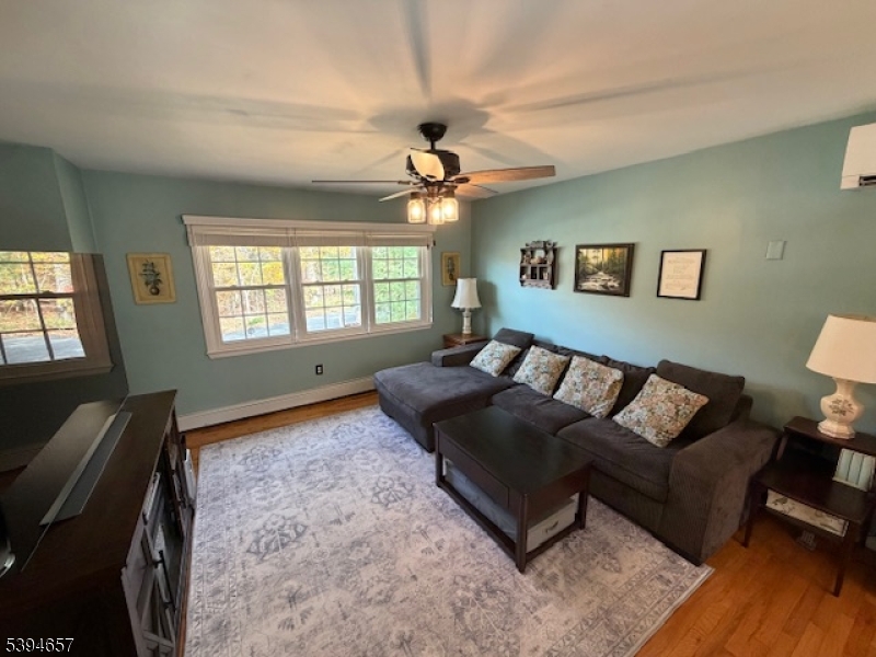 Barry Lakes - Residential