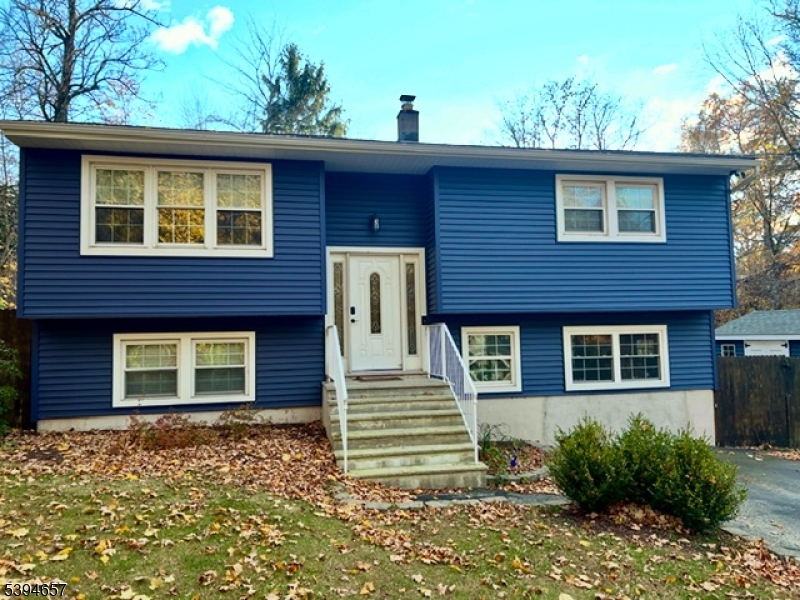 Barry Lakes - Residential