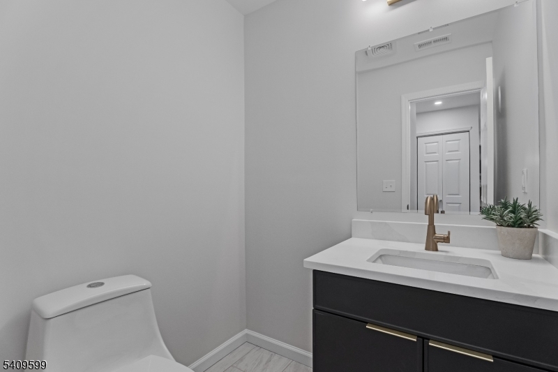 Crestmont Highlands - Residential