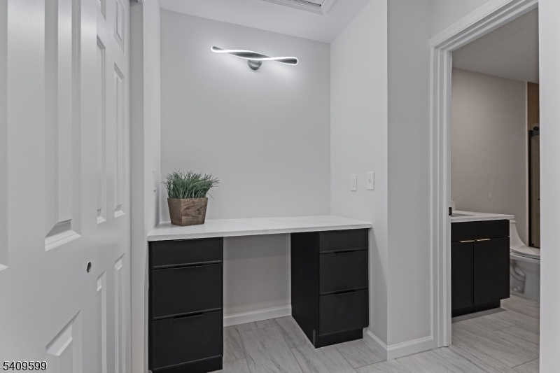 Crestmont Highlands - Residential