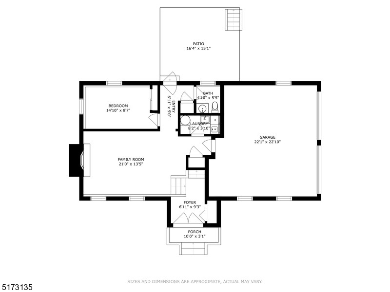 Main image without alt text