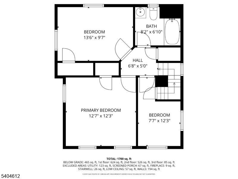 Main image without alt text