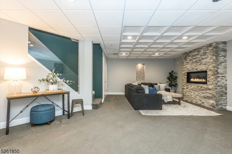 Hilltop Meadow Estates - Residential