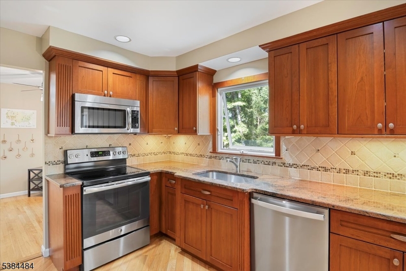 High Crest Lake - Residential