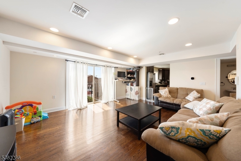 Downtown Linden - Residential