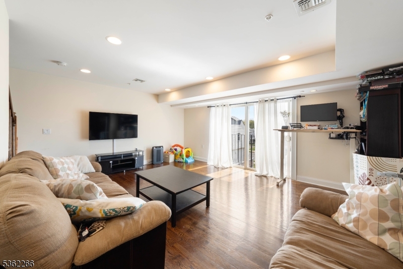 Downtown Linden - Residential