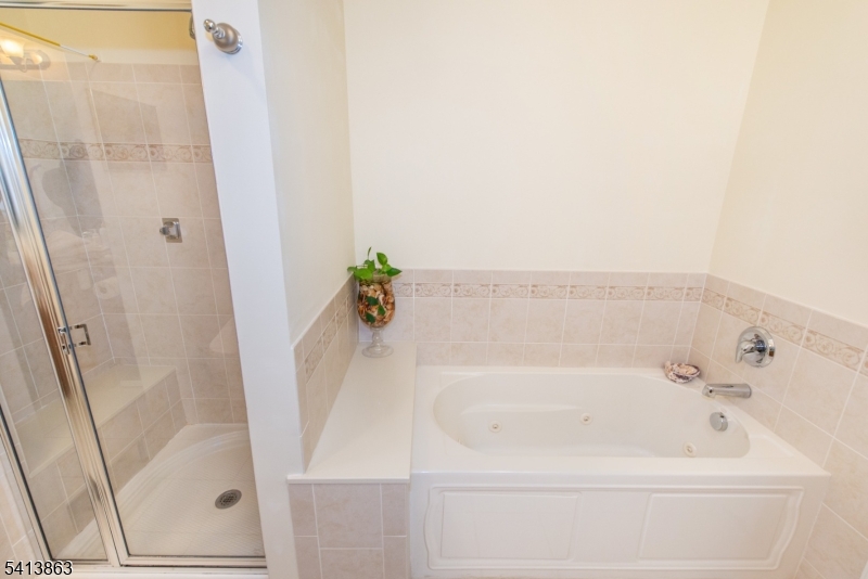 Four Seasons at Great Notch - Residential