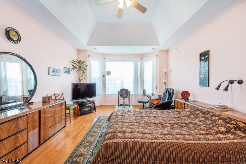 Four Seasons at Great Notch - Residential