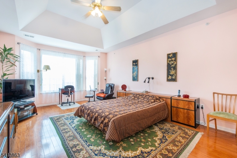 Four Seasons at Great Notch - Residential