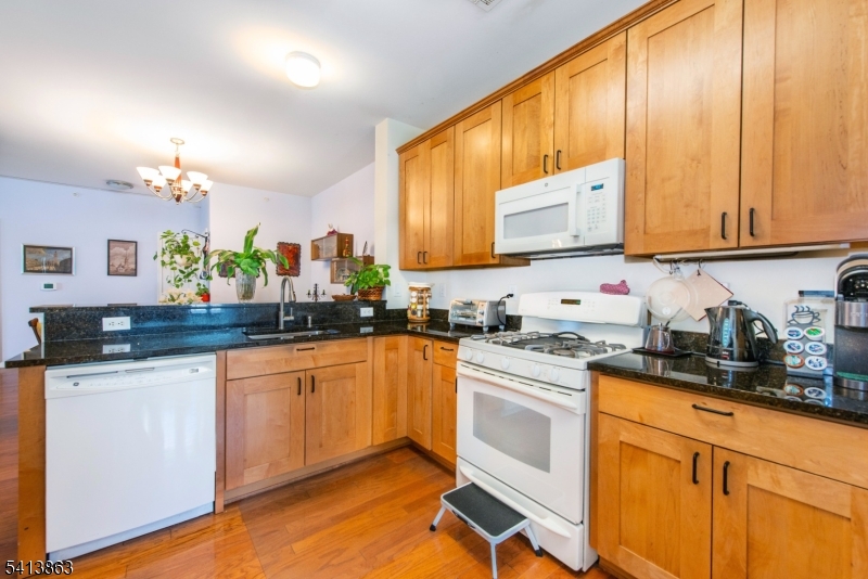 Four Seasons at Great Notch - Residential