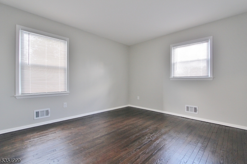 South Plainfield Boro, New Jersey 07080, United States, 2 Bedrooms Bedrooms, ,1 BathroomBathrooms,Residential,Active,165476