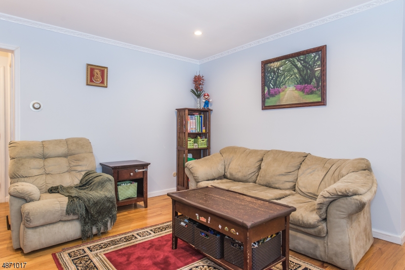 Valley Stream - Residential Lease