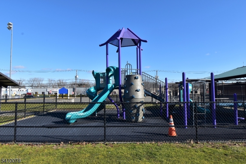 Elmwood Cooperative - Residential