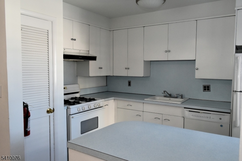 Elmwood Cooperative - Residential