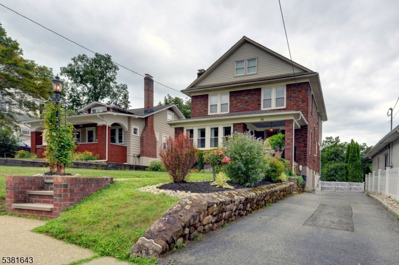 PARK SECTION - Residential