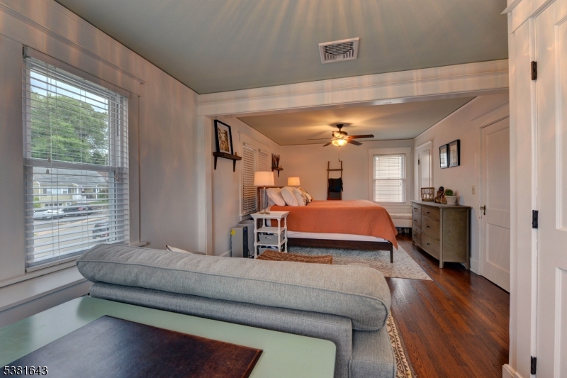 PARK SECTION - Residential