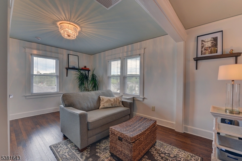 PARK SECTION - Residential