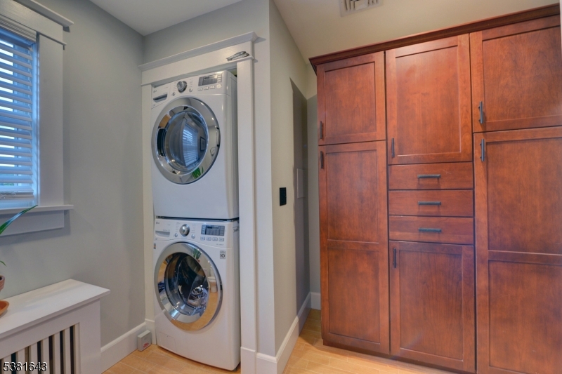 PARK SECTION - Residential