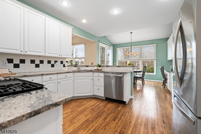 Montogmery Est II - Residential