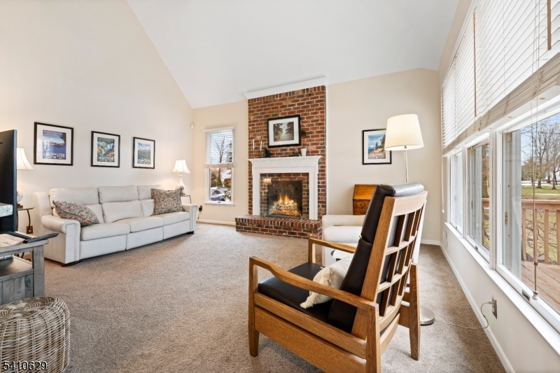 Montogmery Est II - Residential