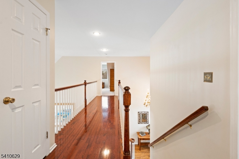 Montogmery Est II - Residential